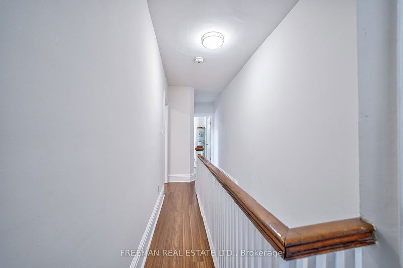 36 Eastmount Ave  Toronto, M4K 1V1 | Image 19