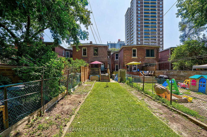 36 Eastmount Ave  Toronto, M4K 1V1 | Image 23