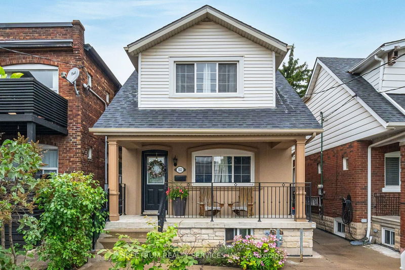 home for sale on 352 Sammon Avenue