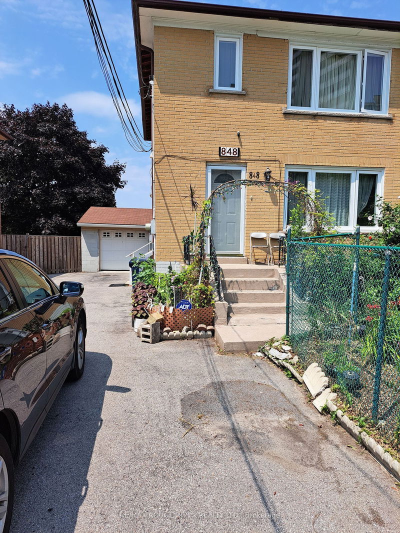 home for lease on Bsmt-848 danforth Road