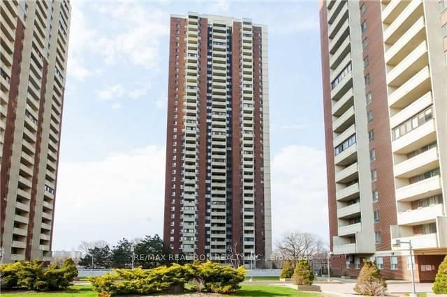 home for sale on 1205-3 Massey Square