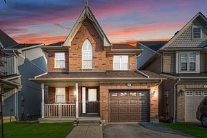 home for lease on 71 Kinross Avenue