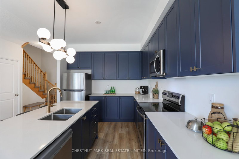 5 Klein Way, Whitby, L1R 0S6 | Image 3