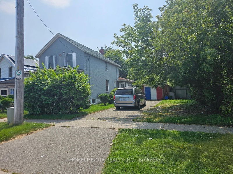home for lease on 2-23 Albany Street