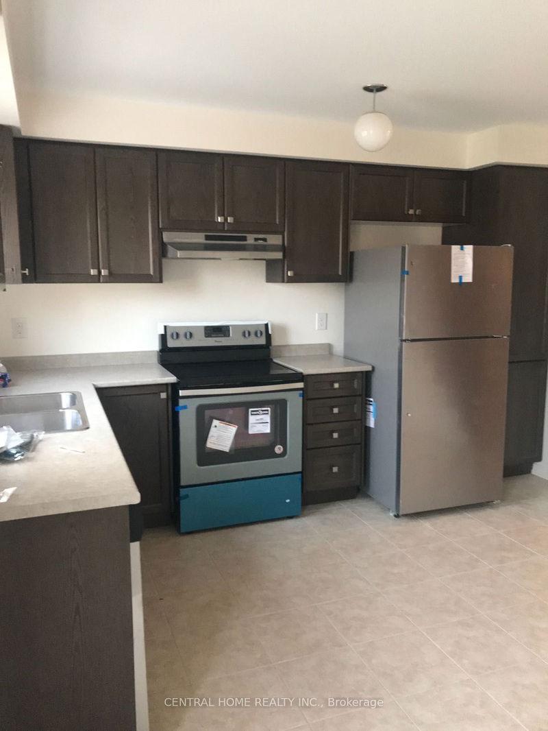 home for lease on 40 Camilleri Road