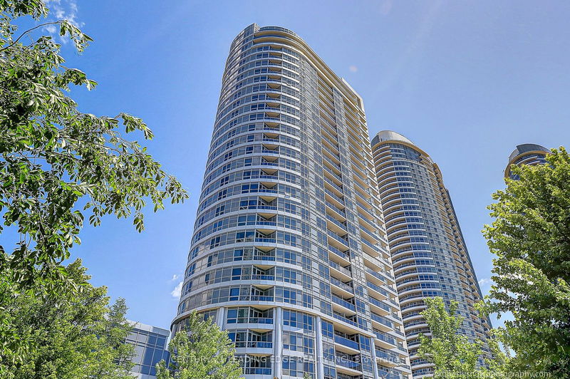 home for lease on 2204-151 Village Green Square