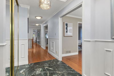 2486 Trulls Rd, Clarington - Courtice image-0-4