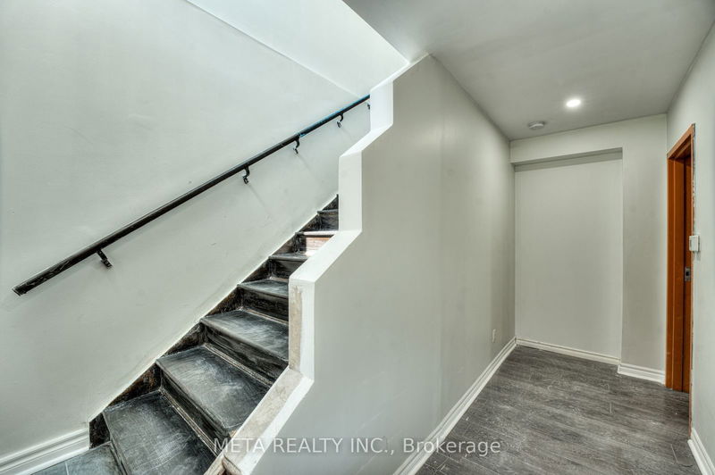 35 Duncombe Blvd  Toronto, M1M 3A4 | Image 5