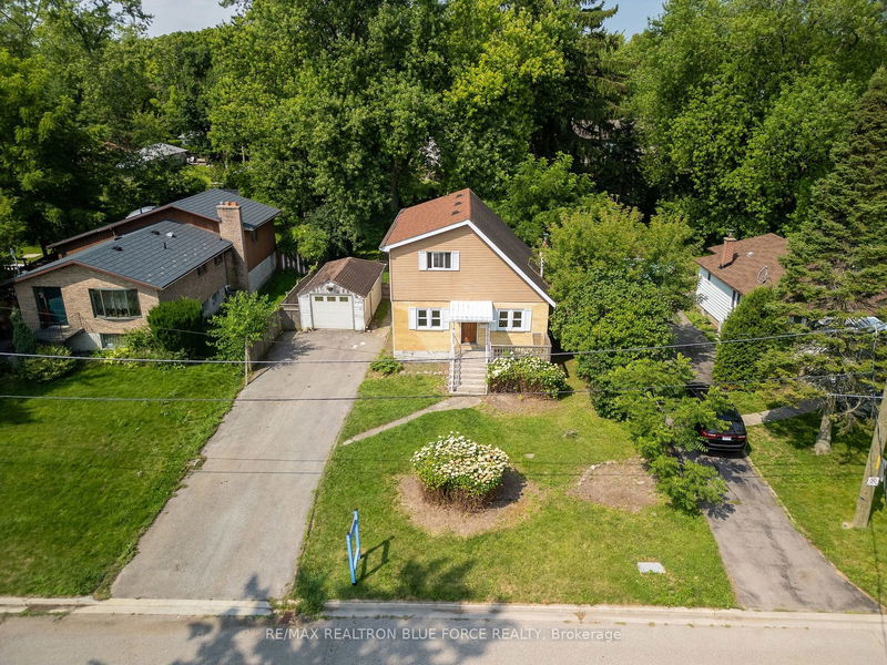 620 Marksbury Rd  Pickering, L1W 2S8 | Image 1