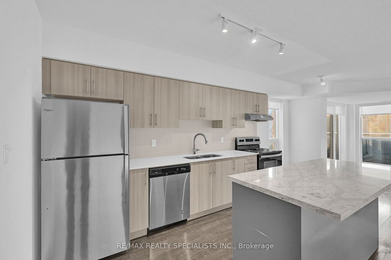 home for lease on 308-1 Falaise Road