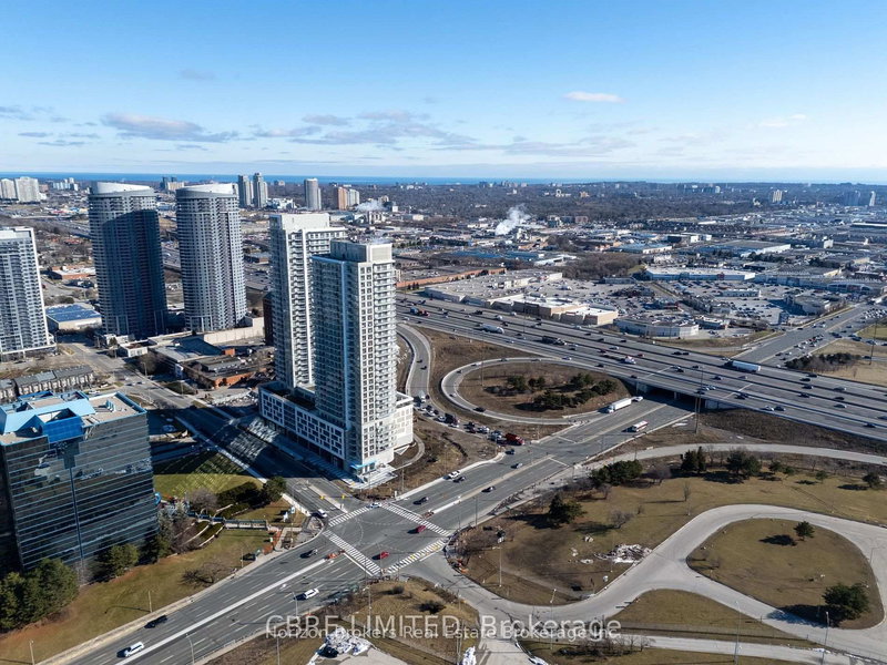 5 Village Green Sq, Toronto, M1S 0N5 | Image 3