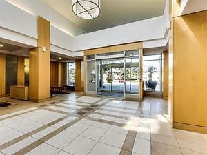  340 - 18 Mondeo Dr  Toronto, M1P 5C8 | Image 14