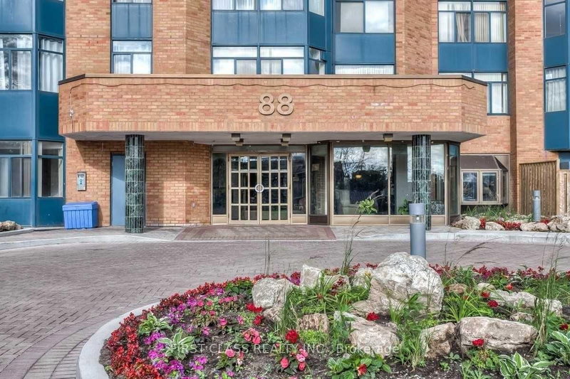 1101 - 88 ALTON TOWERS Circ, Toronto, M1V 5C5 | Image 2