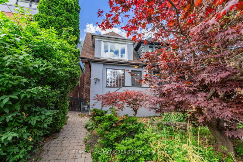 home for sale on 212 Langley Avenue