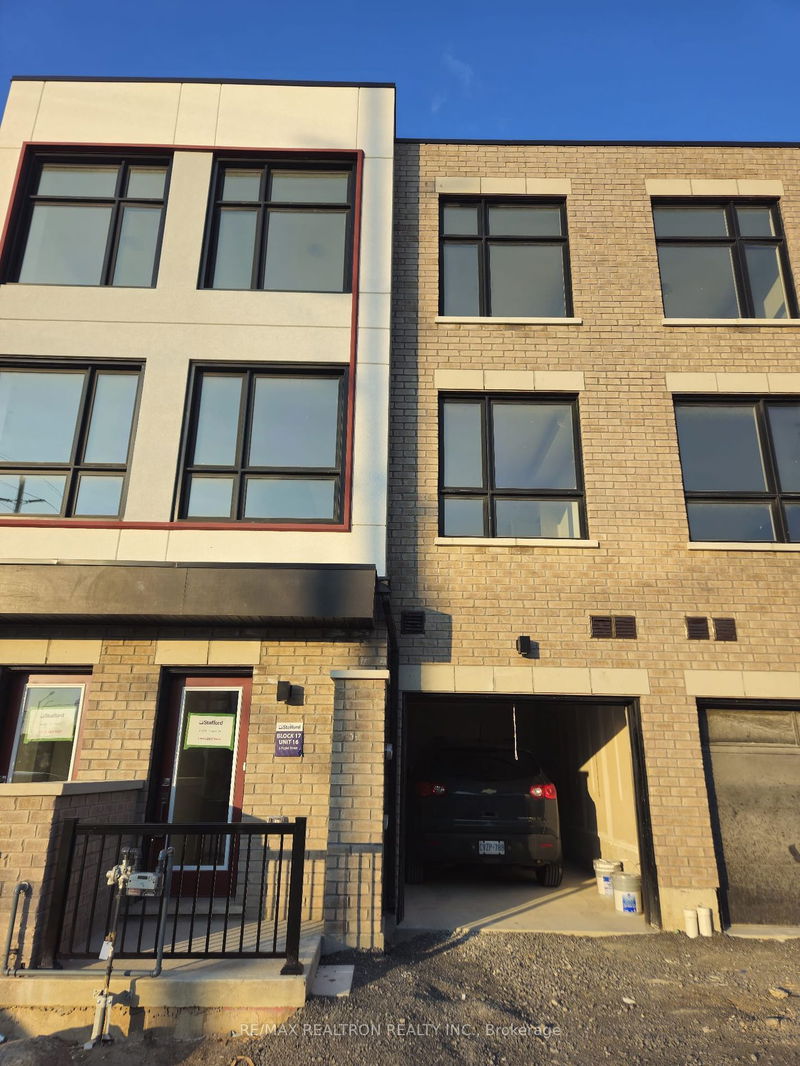 home for lease on 16-5 PEGLER Street