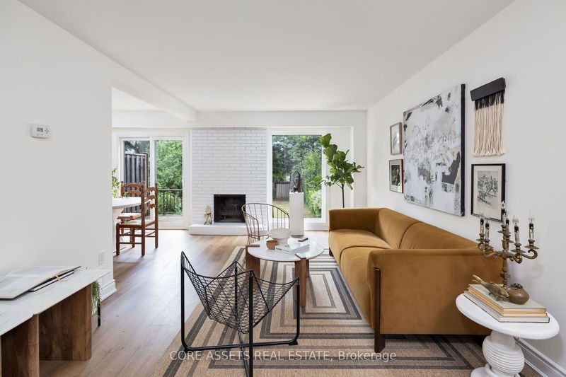 home for sale on 9 Springhouse Square