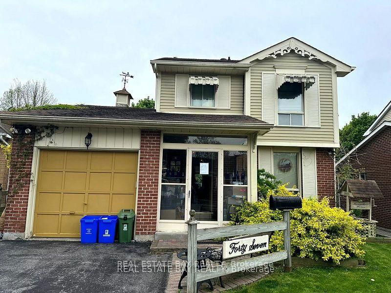 home for sale on 47 Panter Crescent