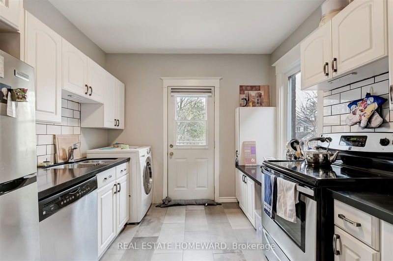 167 Wineva Ave  Toronto, M4E 2T5 | Image 7