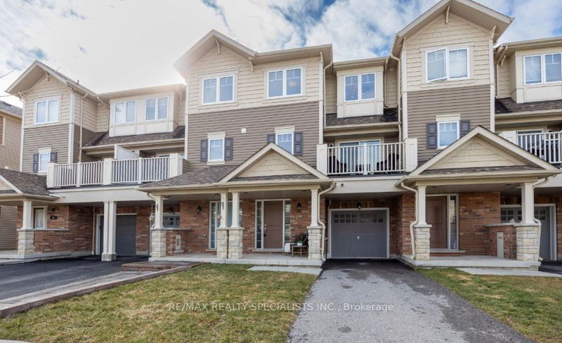 home for lease on 85 Great Gabe Crescent S