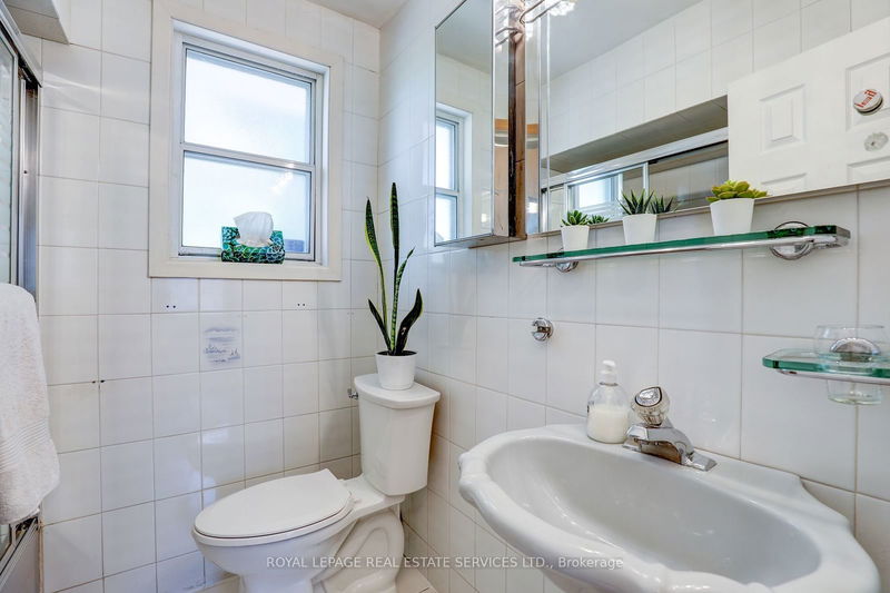 42A Linden Ave  Toronto, M1K 3H5 | Image 20