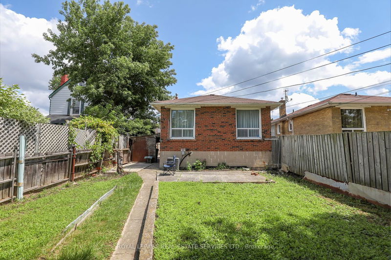 42A Linden Ave  Toronto, M1K 3H5 | Image 7