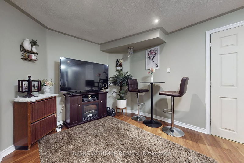 1121 Ridgemount Blvd  Oshawa, L1K 2K9 | Image 26