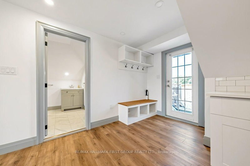 3rd Flr - 622 Simcoe St N, Oshawa, L1G 4V4 | Image 3