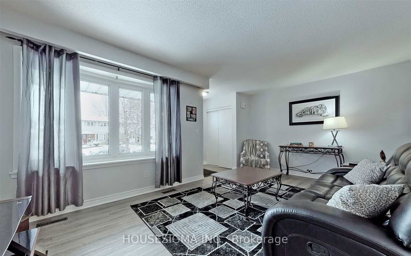 home for lease on 430 Harcourt Drive