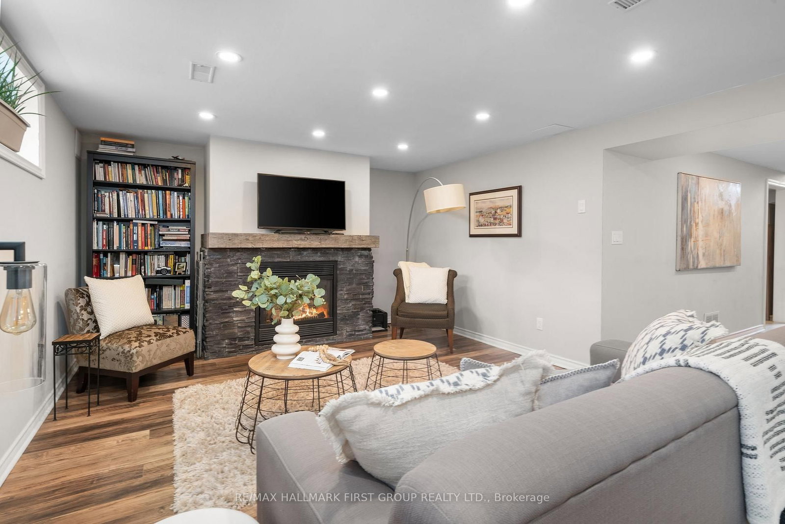 Listing Image 22