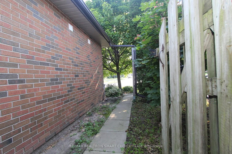 Bsmt - 45 Bryant Rd, Ajax, L1S 2Y5 | Image 3