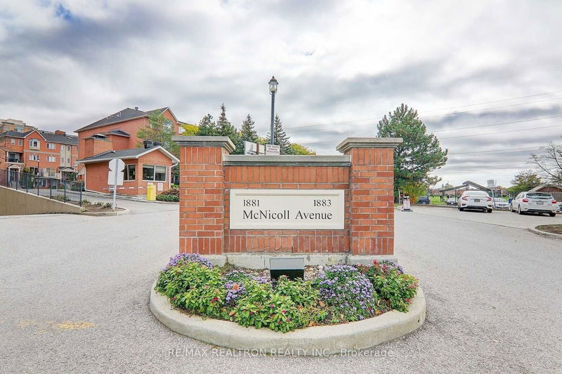 home for lease on TH217-1881 Mcnicoll Avenue