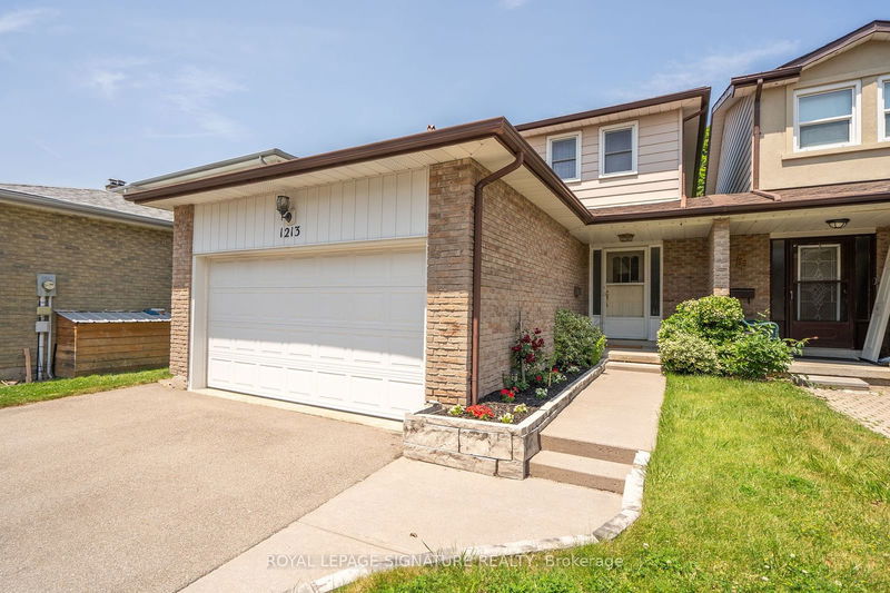 home for sale on 1213 Gloucester Square