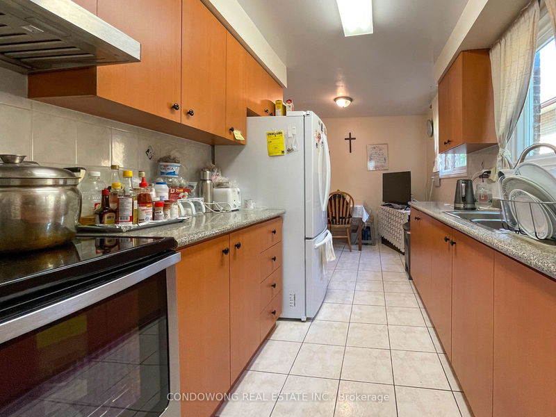 63 Revlis Cres  Toronto, M1V 1E8 | Image 15