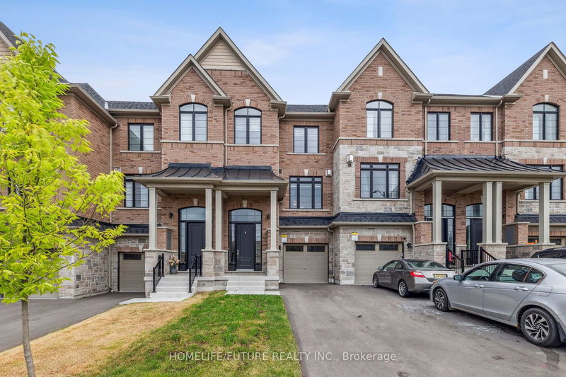 home for sale on 38 Elkington Crescent