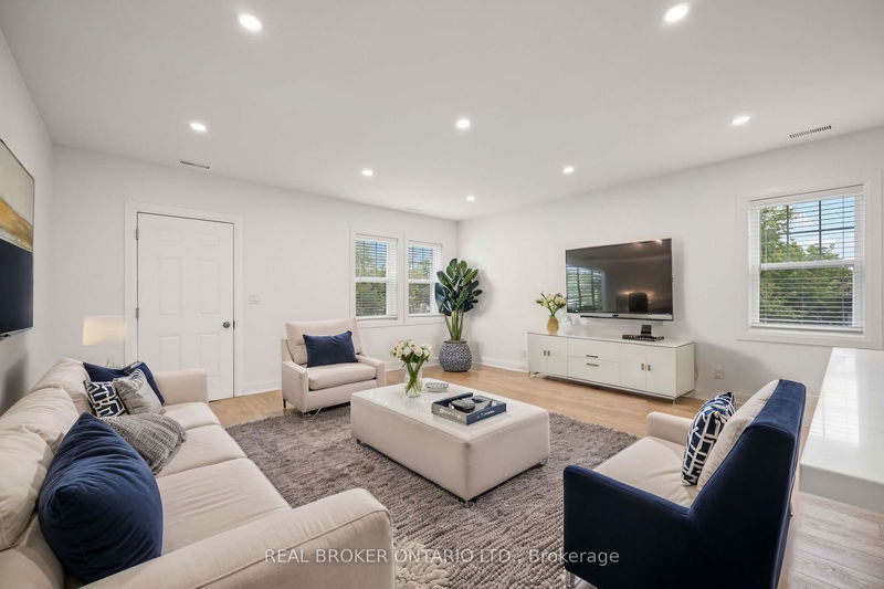 home for lease on 11-85 Beech Avenue