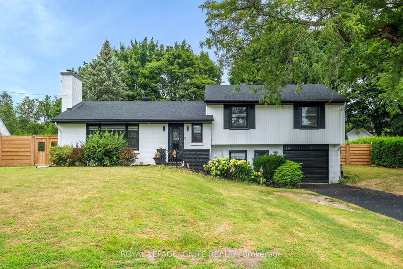 180 Glenwood Cres, Oshawa, L1G 3B1 | Image 2