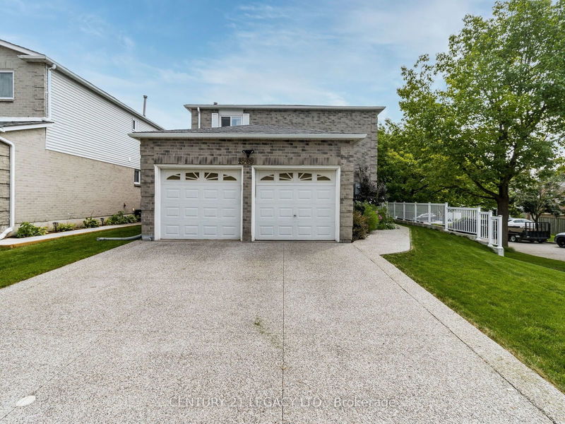 home for lease on (Upper)-1669 Beaton Way