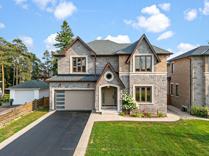 home for sale on 5 Hillcourt Avenue