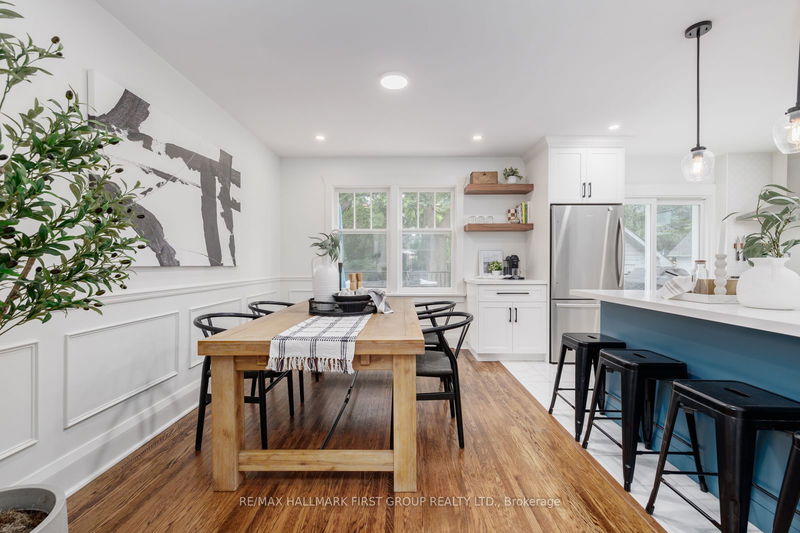 home for sale on 348 Richmond Street E