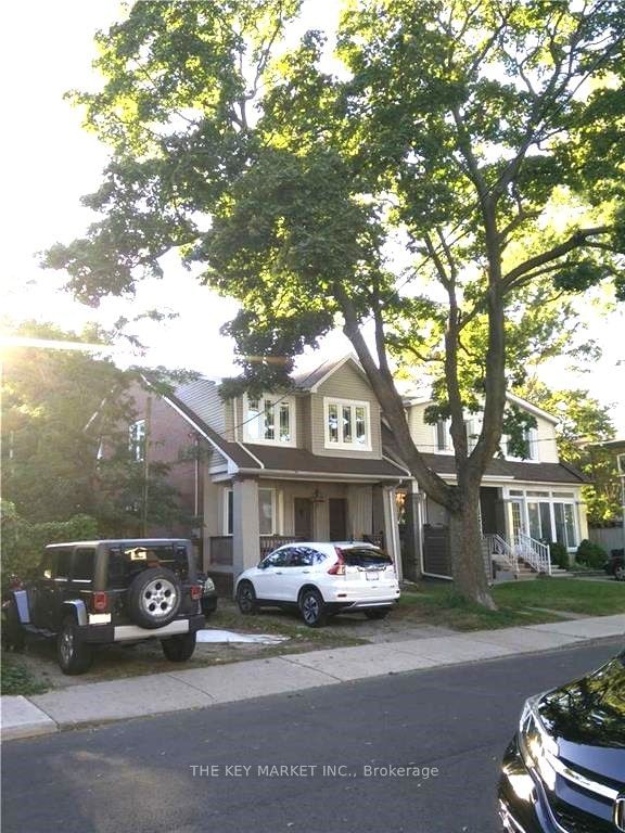 home for lease on Lower-930 Carlaw Avenue