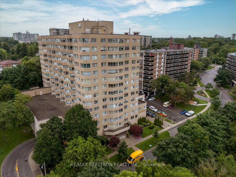  410 - 4 Park Vista   Toronto, M4B 3M8 | Image 30