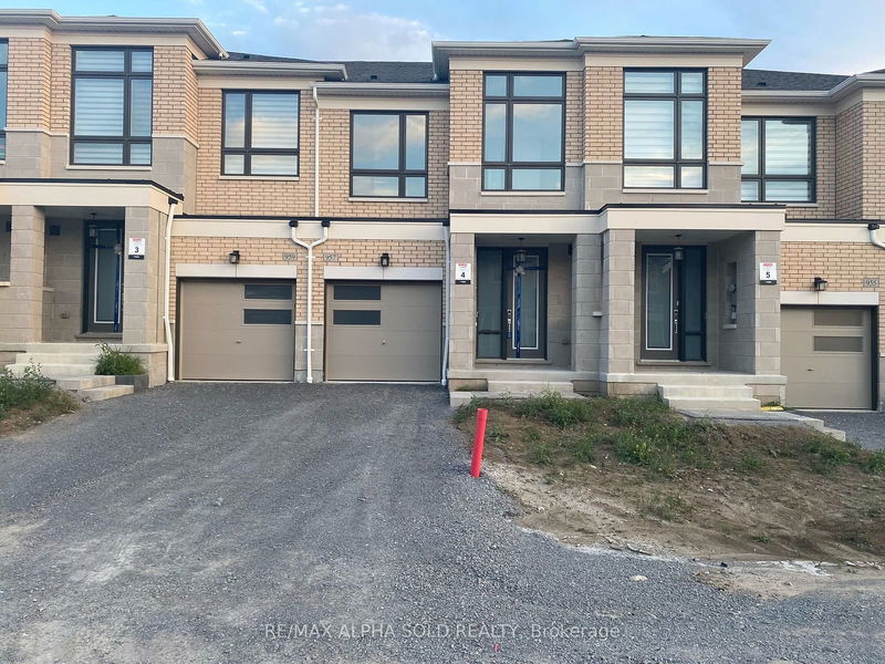 home for lease on 957 Grosbeak Trail