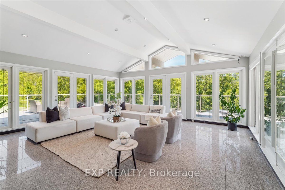 Listing Image 0
