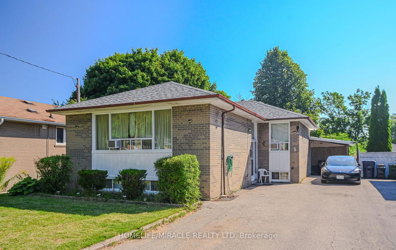 5 Hathway Dr  Toronto, M1P 4L4 | Image 2