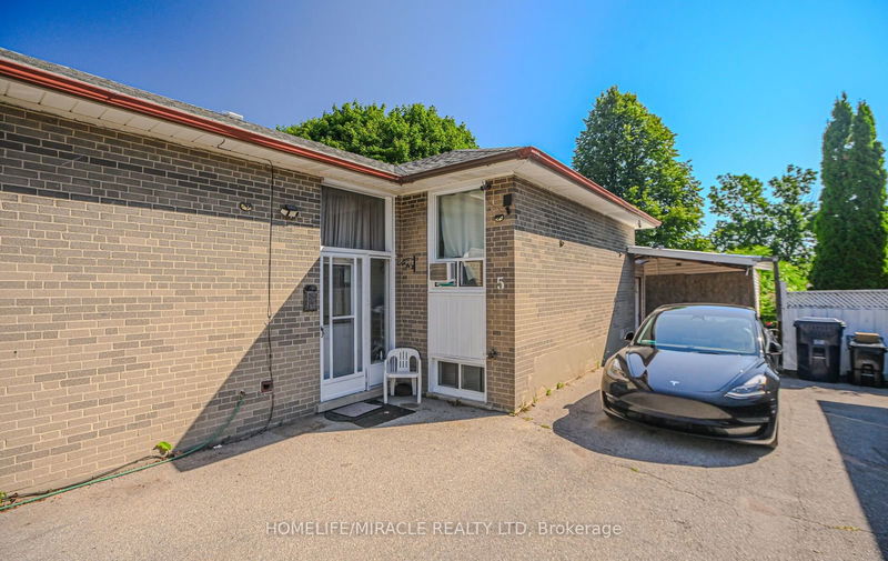 5 Hathway Dr  Toronto, M1P 4L4 | Image 5