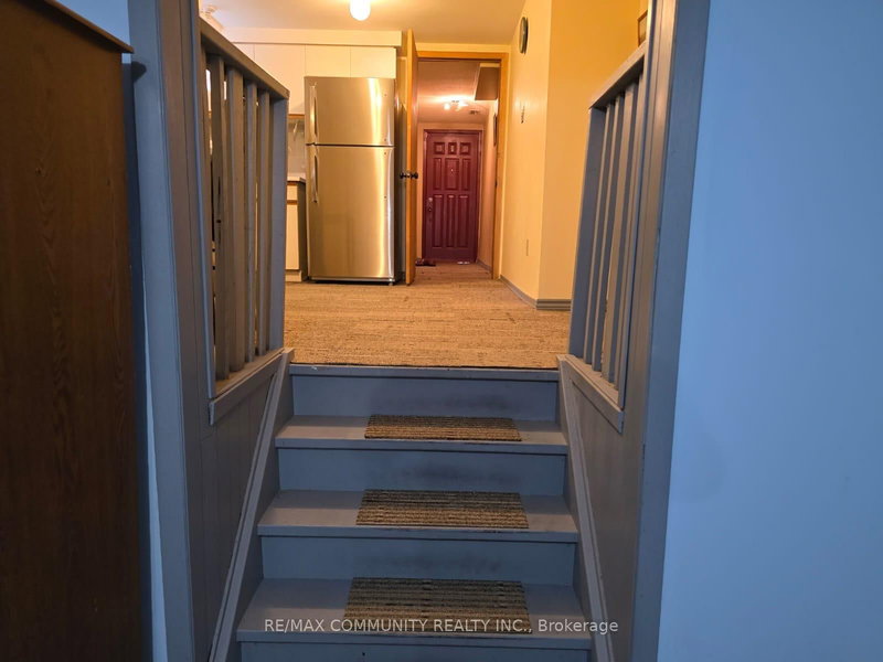 40 Massie St, Toronto, M1S 3Z6 | Image 2