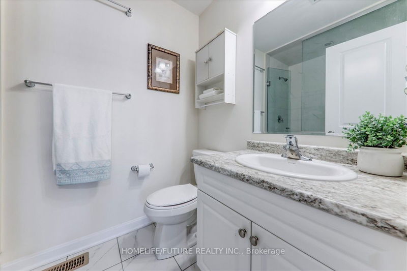 2412 Fall Harvest Cres  Pickering, L1X 0G2 | Image 28