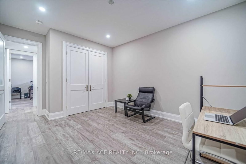 Bsmt - 19 Ivanhoe Crt, Toronto, M1R 3G8 | Image 2