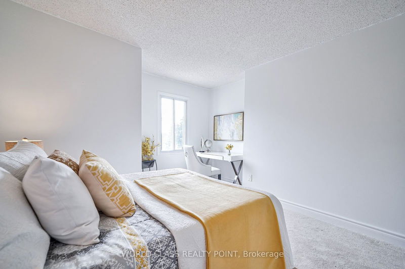 202 Bridgewater Ave  Whitby, L1R 1X3 | Image 34