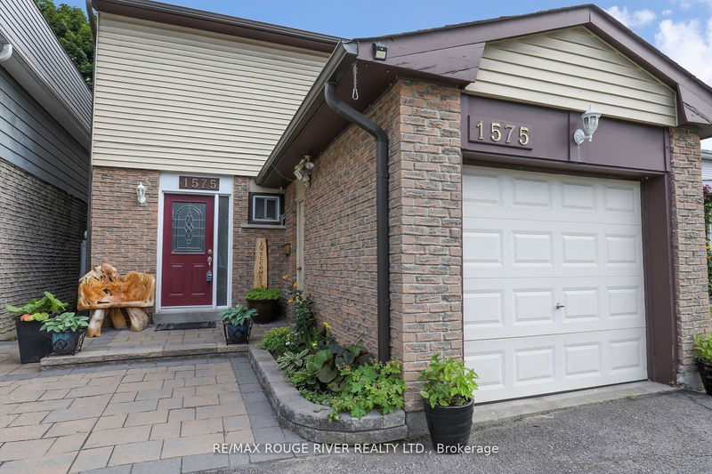 1575 Alwin Circ  Pickering, L1V 2W1 | Image 3